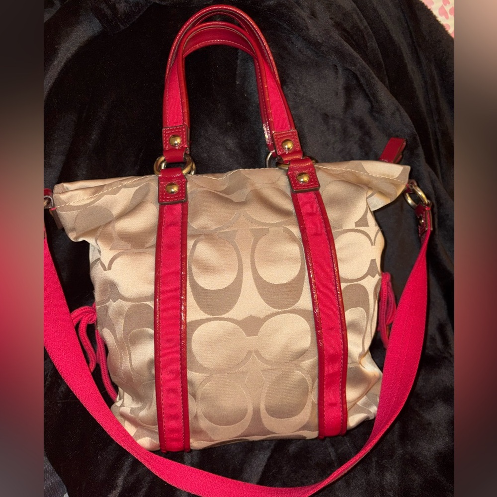Sold Coach Poppy Beige and Red Tote Bag - Picture 3 of 10